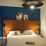 Hotel Ibis Centre 3*