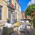 Ibis Centre 3*