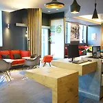 Ibis Centre 3*