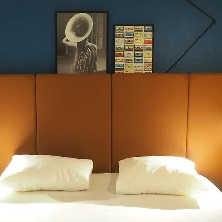 Ibis Centre 3* دويه