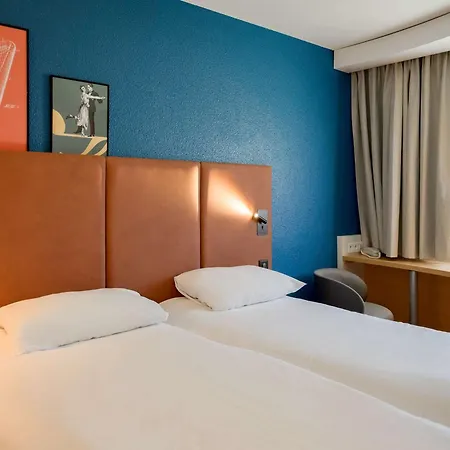 Ibis Centre دويه