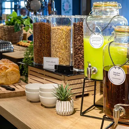 Ibis Centre Hotel 3*