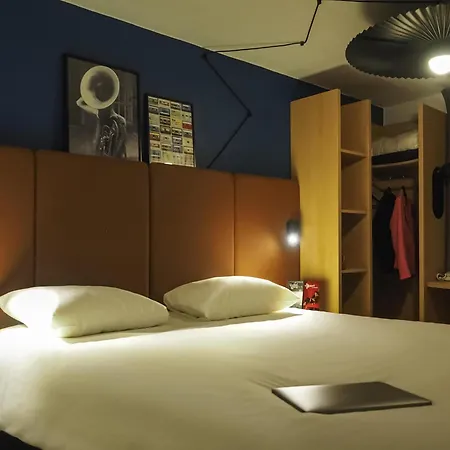 Ibis Centre Hotel