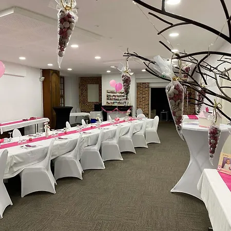 Ibis Centre 3* دويه