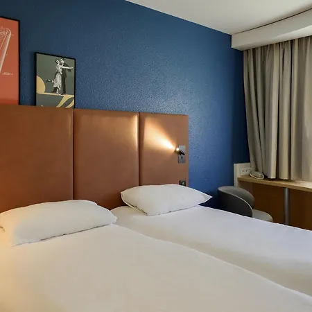 Ibis Centre 3*