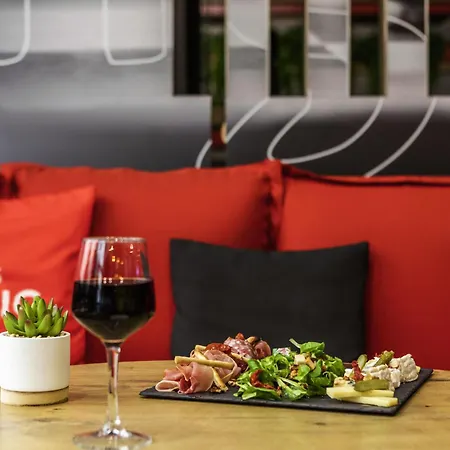 Ibis Centre 3* Douai