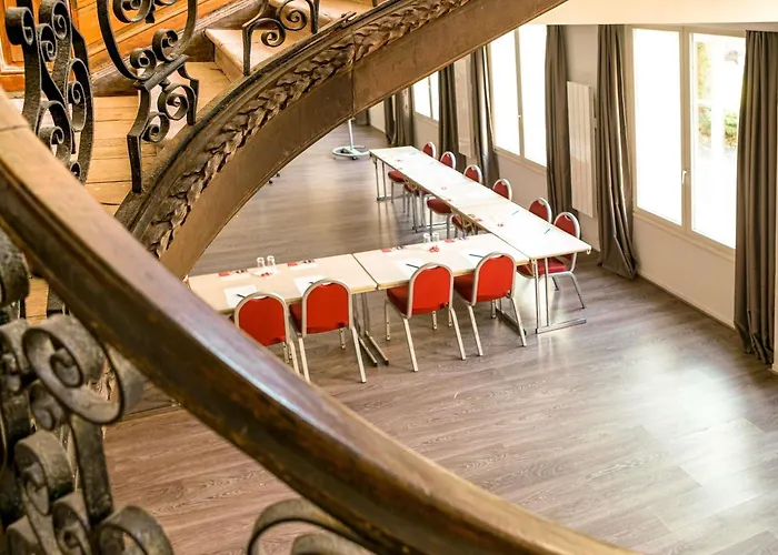 Ibis Centre Hotel 3*