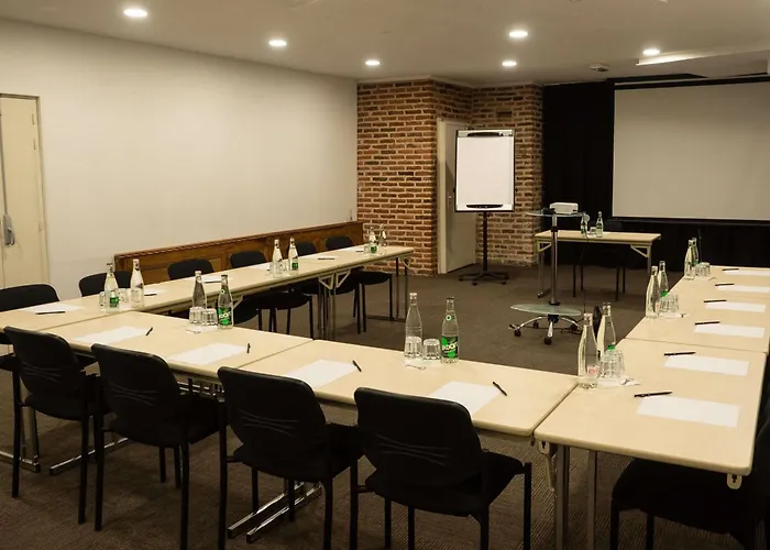 Ibis Centre 3*
